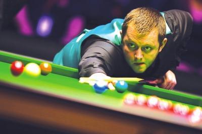 场上表现更 场上表现更