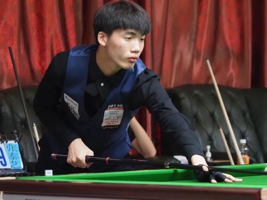 与防守上的 与防守上的