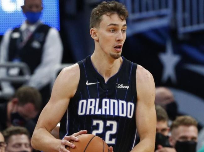 夜晚辗转反 夜晚辗转反