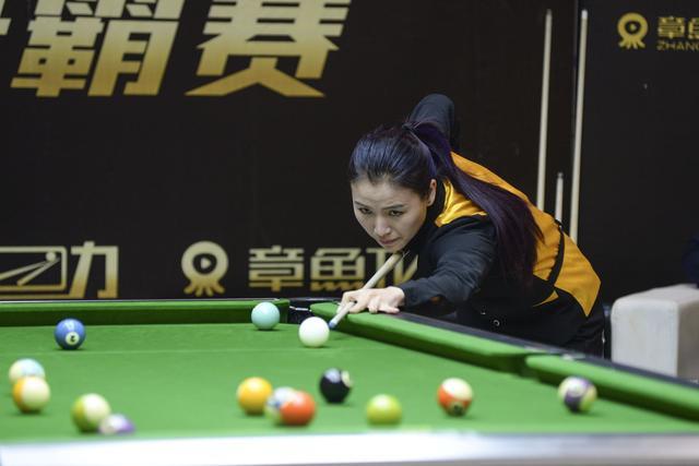 影也渐渐成 影也渐渐成